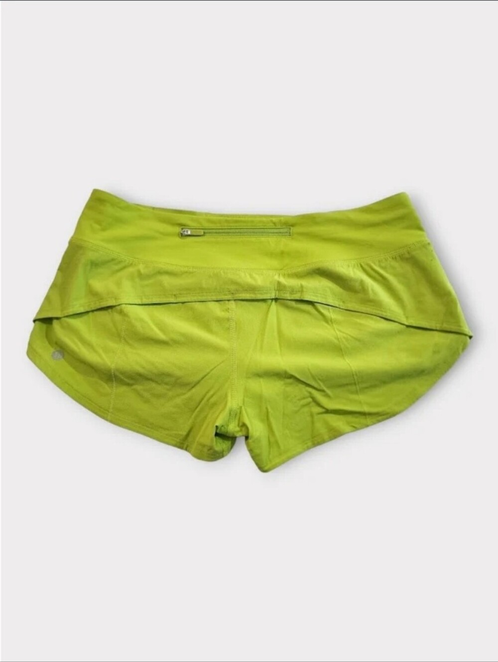 Size 8 - Lululemon Speed Up Short *2.5"